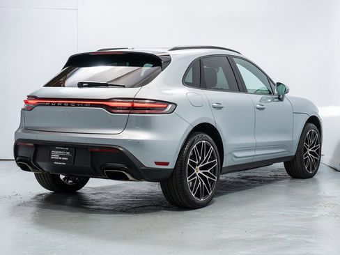 Used 2024 Porsche Macan image 7