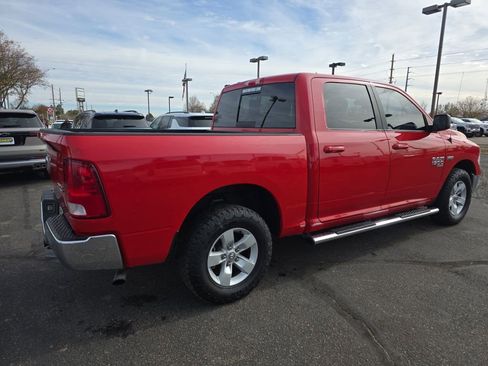 Used 2019 RAM 1500 Classic SLT image 4