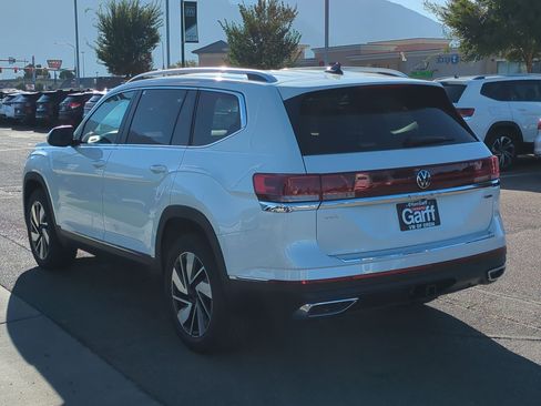 New 2026 Volkswagen Atlas SEL image 8