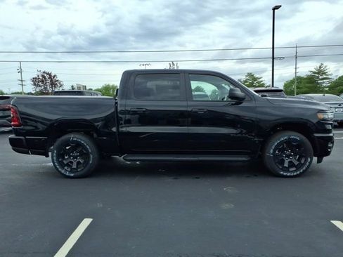 New 2026 RAM 1500 Express AWD/4WD image 17