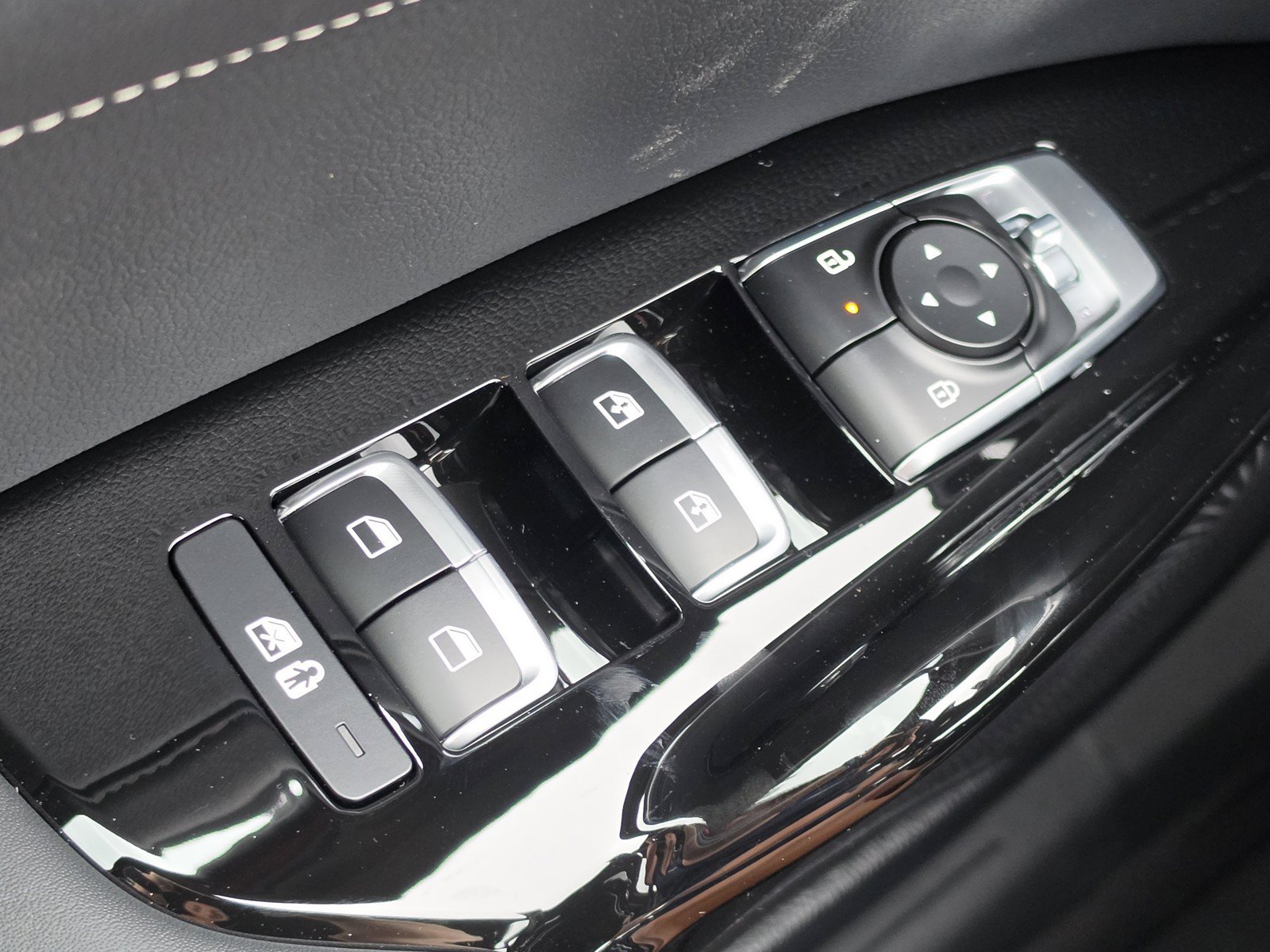 New 2026 Kia K5 GT-Line w/ GT-Line Premium Package FWD image 10