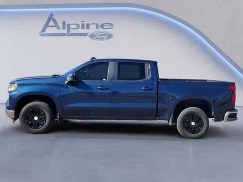 Used 2022 Chevrolet Silverado 1500 LT image 2