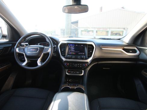 Used 2021 GMC Acadia SLE FWD image 14