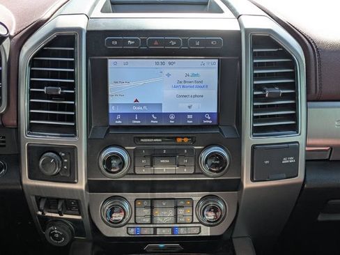 Used 2020 Ford F450 Platinum w/ FX4 Off-Road Package AWD/4WD image 12