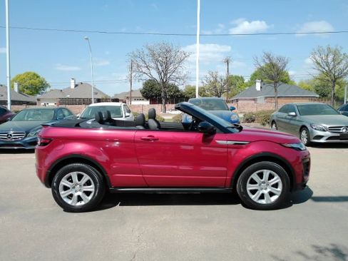 Used 2018 Land Rover Range Rover Evoque SE Dynamic image 5