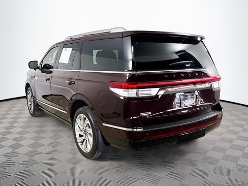 Used 2023 Lincoln Navigator Reserve AWD/4WD image 5