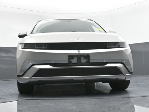 Used 2025 Hyundai Ioniq 5 Limited image 28