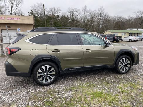 Used 2025 Subaru Outback Limited image 4