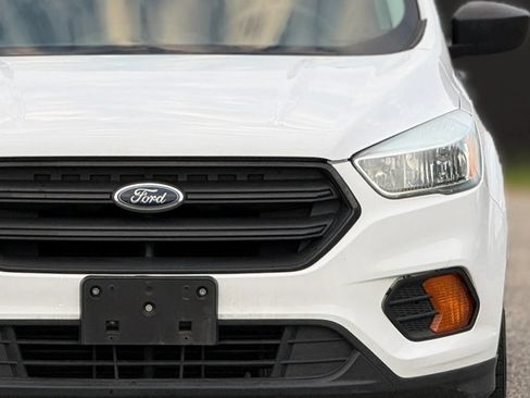 Used 2017 Ford Escape S FWD image 12