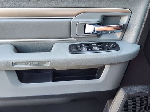 Used 2016 RAM 2500 Big Horn image 25