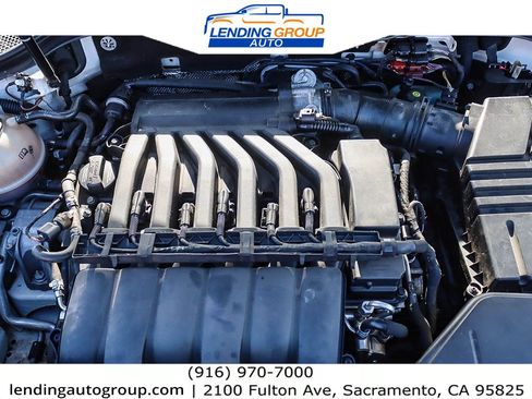 Used 2014 Volkswagen CC Executive image 21