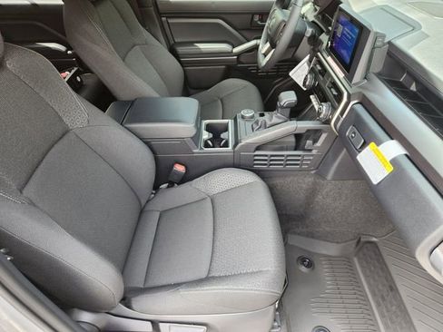 New 2026 Toyota 4Runner SR5 image 12