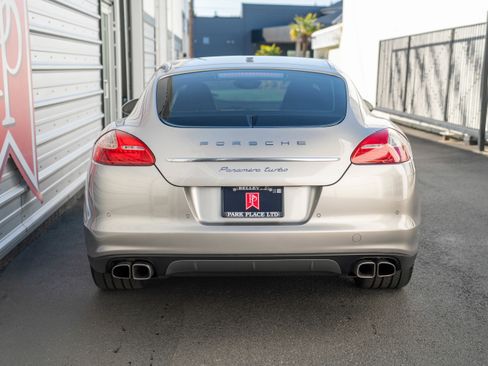 Used 2012 Porsche Panamera AWD/4WD image 43