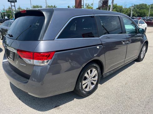 Used 2017 Honda Odyssey SE image 5