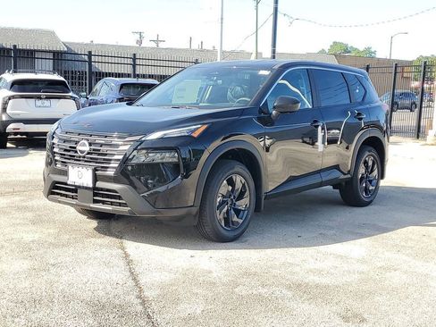 New 2026 Nissan Rogue SV FWD image 2