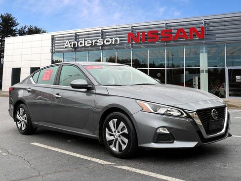 Certified 2021 Nissan Altima 2.5 S image 1