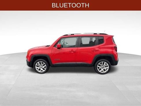 Used 2016 Jeep Renegade Latitude image 4