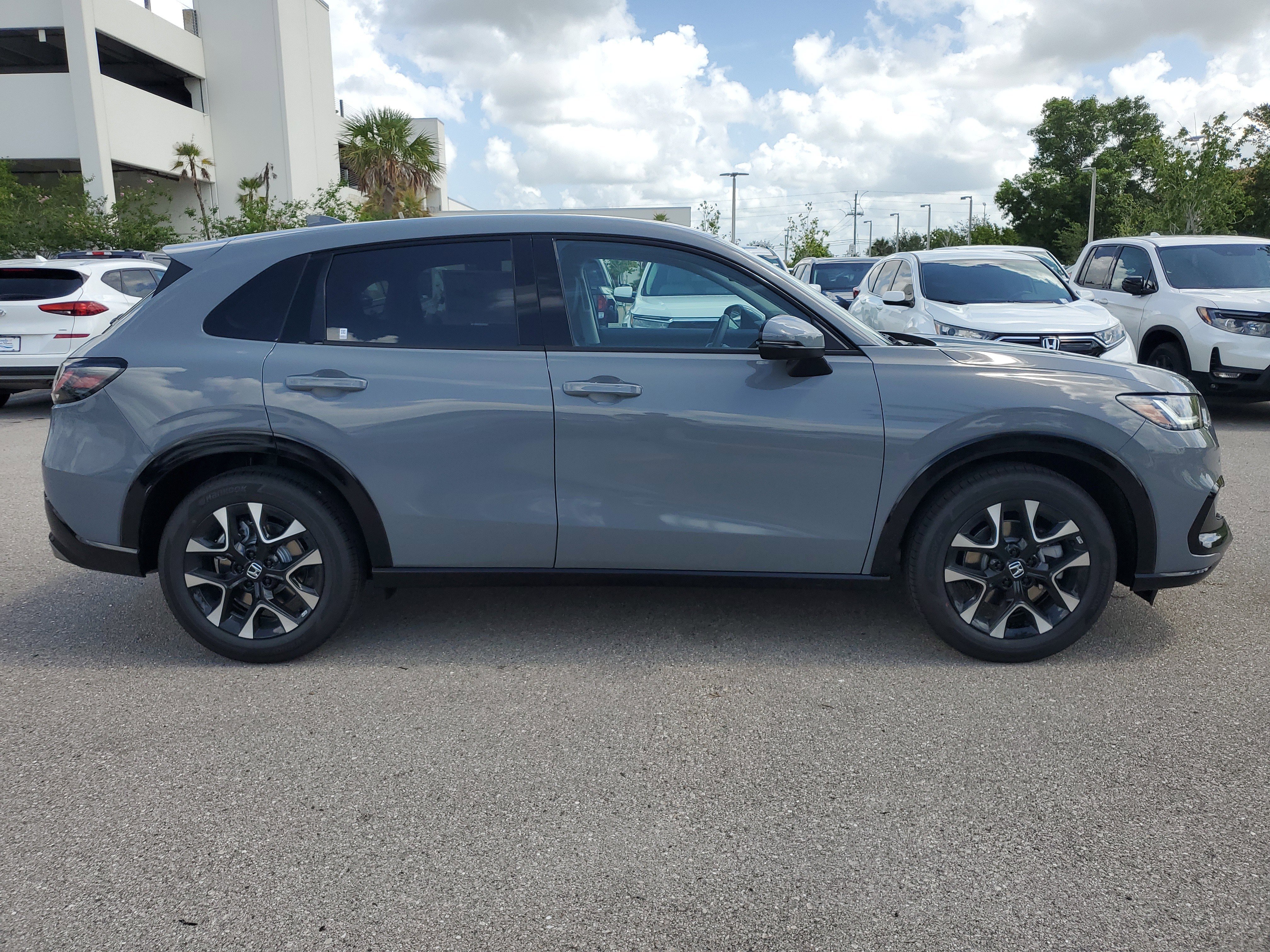 New 2027 Honda HR-V EX-L image 3