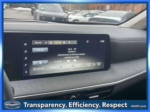 Certified 2025 Nissan Kicks SV image 25