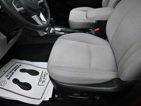 Used 2017 Subaru Forester 2.5i Premium w/ All-Weather Package AWD/4WD image 15