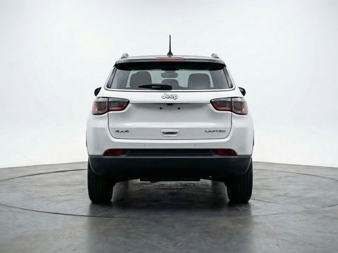 Used 2025 Jeep Compass Limited AWD/4WD image 7