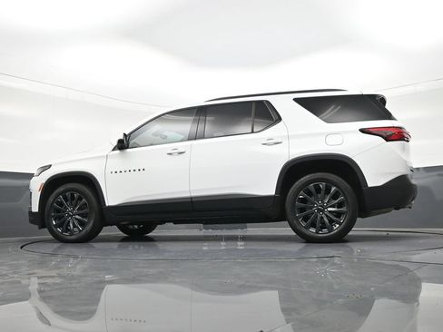 Used 2023 Chevrolet Traverse RS image 30