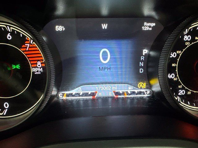 Used 2017 Jeep Cherokee Trailhawk w/ Cold Weather Group AWD/4WD image 15