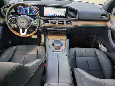 Certified 2023 Mercedes-Benz Maybach GLS 600 4MATIC image 2