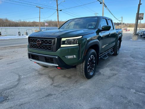 Used 2023 Nissan Frontier PRO-4X w/ Technology Package image 36