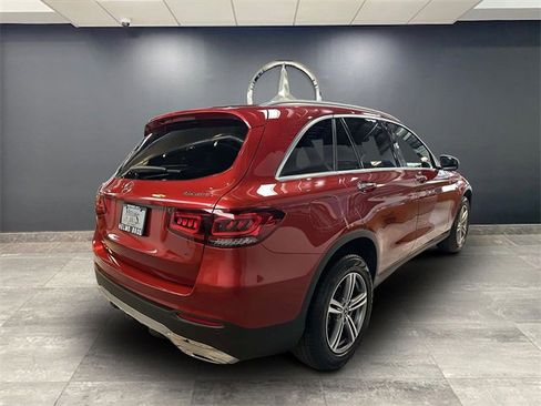 Certified 2022 Mercedes-Benz GLC 300 4MATIC image 3