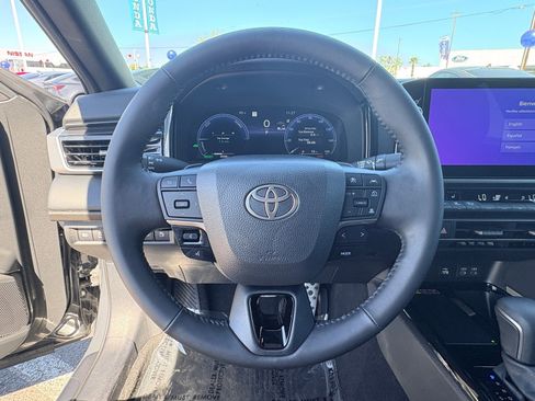Used 2025 Toyota Camry XSE image 20