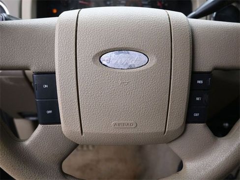 Used 2007 Ford F150 XLT image 23