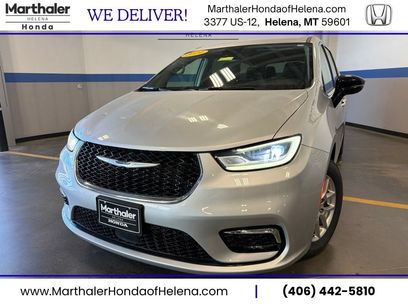 Used 2024 Chrysler Pacifica Touring-L