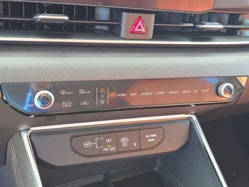 New 2026 Kia Carnival SX image 27