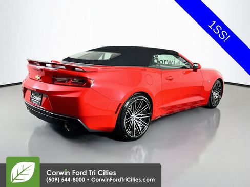 Used 2017 Chevrolet Camaro SS RWD image 15