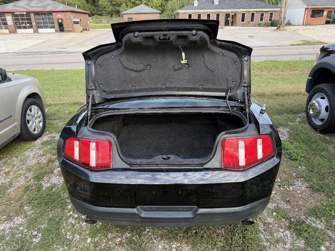 Used 2012 Ford Mustang Coupe RWD image 21