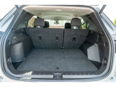 Used 2024 Chevrolet Equinox LT AWD/4WD image 15