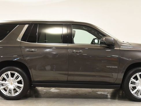 Used 2021 Chevrolet Tahoe High Country AWD/4WD image 12