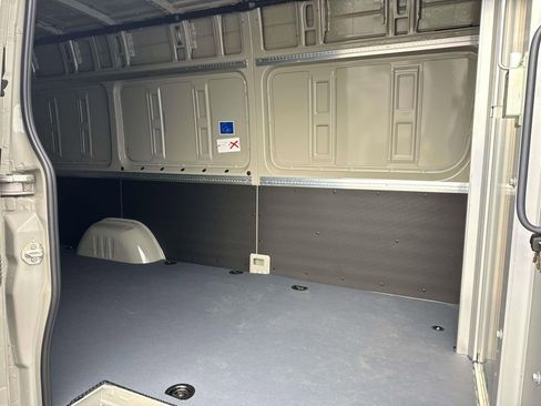 New 2025 Mercedes-Benz Sprinter 2500 image 6