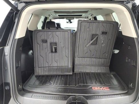 Used 2021 GMC Acadia Denali w/ Denali Technology Package image 40