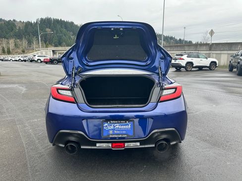 Used 2022 Toyota GR86 w/ ALL Weather Mat Package (TMS) image 10