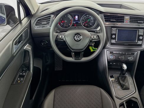 Used 2021 Volkswagen Tiguan S image 16
