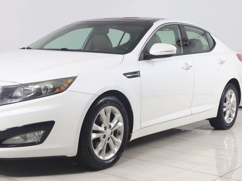 Used 2013 Kia Optima EX w/ Premium Pkg FWD image 45