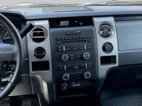 Used 2011 Ford F150 XLT w/ XLT Chrome Pkg RWD image 6