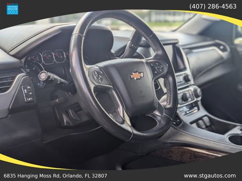 Used 2019 Chevrolet Suburban LT image 15