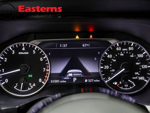 Used 2023 Nissan Pathfinder SL AWD/4WD image 17