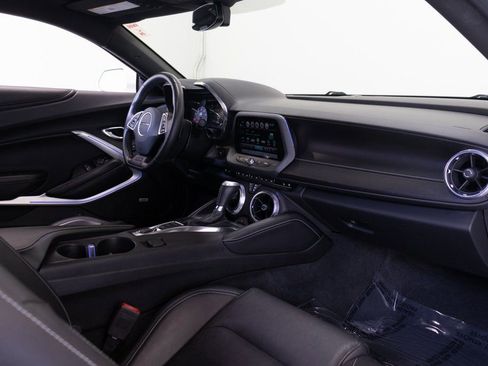 Used 2017 Chevrolet Camaro LT image 21