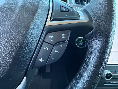 Certified 2021 Ford Edge SEL w/ Convenience Package AWD/4WD image 17