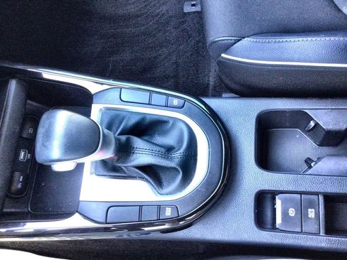 Used 2024 Kia Forte GT-Line image 16