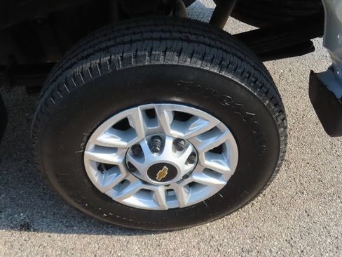 Used 2025 Chevrolet Silverado 2500 LT w/ Convenience Package AWD/4WD image 16